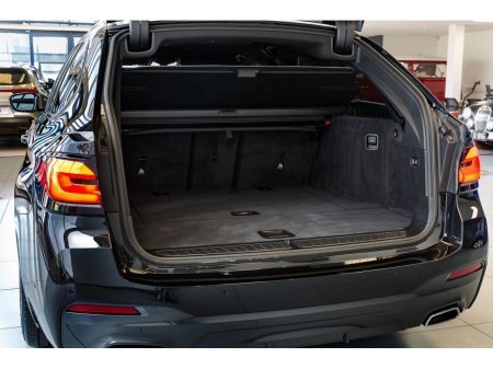 2022 BMW 5-Series - photo 12
