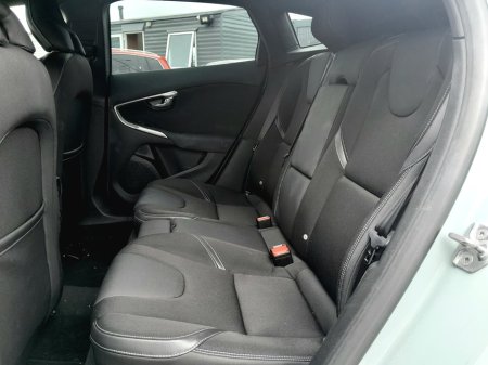 2018 Volvo V40 - photo 18