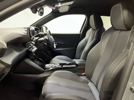 2025 Peugeot 2008 - photo 19