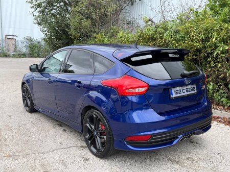 2016 Ford Focus - photo 23