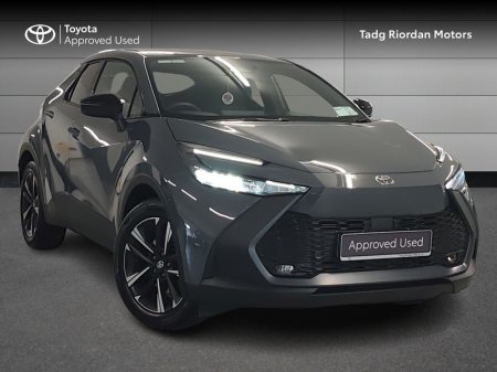 2026 Toyota C-HR PHEV SPORT