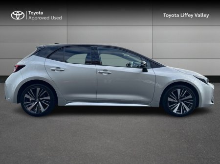 2025 Toyota Corolla - photo 3
