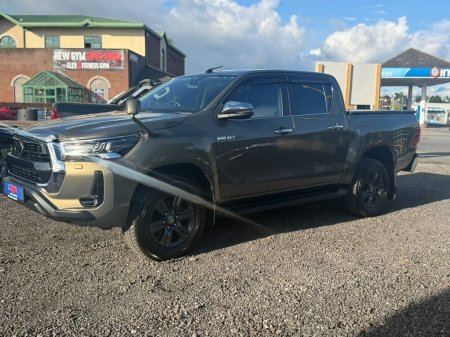 2023 Toyota Hilux - photo 4