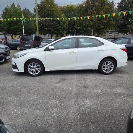 2017 Toyota Corolla - photo 5