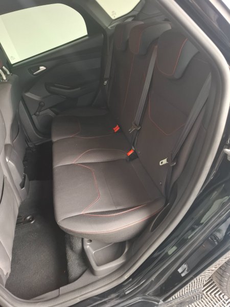 2017 Ford Focus - photo 17
