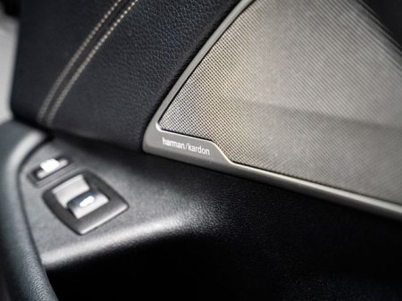 2022 BMW 5-Series - photo 16