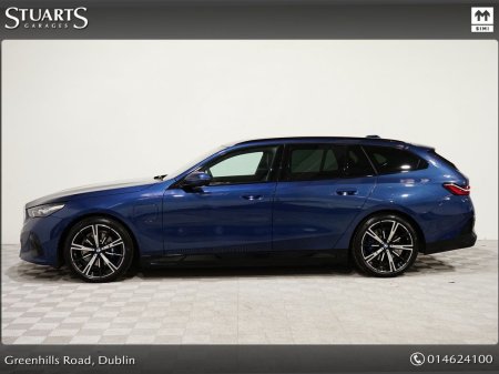 2025 BMW 5-Series - photo 6