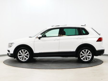 2020 Volkswagen Tiguan - photo 7
