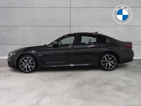 2022 BMW 5-Series - photo 3