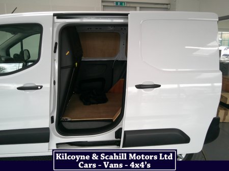 2023 Citroen Berlingo - photo 15