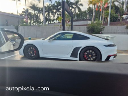 2026 Tesla Model 3 - photo 2
