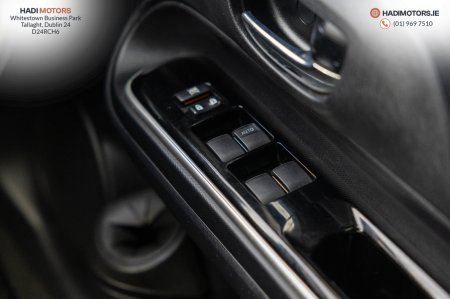 2015 Toyota Aqua - photo 16