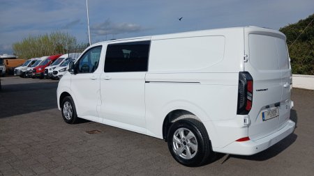 2025 Ford Transit Custom - photo 21