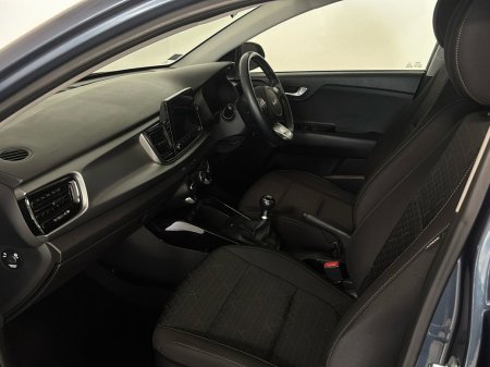 2023 Kia Rio - photo 10