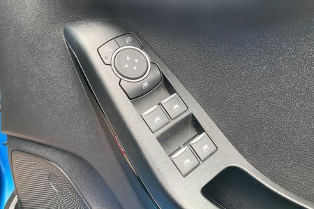 2020 Ford Fiesta - photo 16