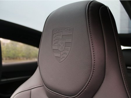 2026 Porsche Taycan - photo 20