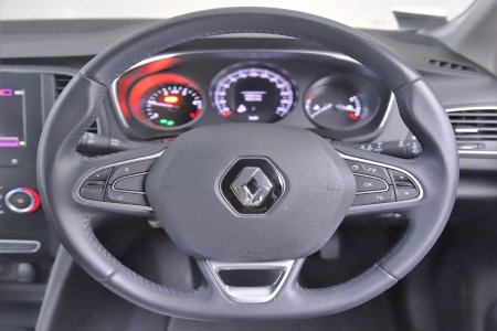 2020 Renault Megane - photo 17
