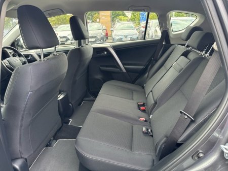 2018 Toyota RAV4 - photo 7
