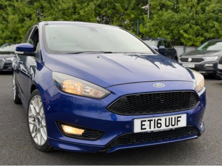 2016 Ford Focus - photo 2