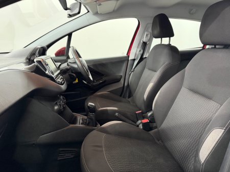 2016 Peugeot 208 - photo 15