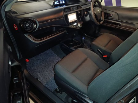 2016 Toyota Aqua - photo 10