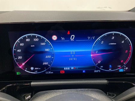 2025 Mercedes-Benz GLA - photo 8