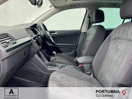 2021 Volkswagen Tiguan - photo 4
