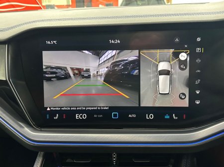2025 Volkswagen Touareg - photo 16