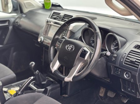 2017 Toyota Land Cruiser - photo 13