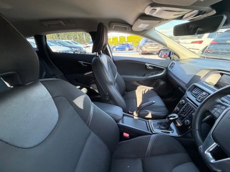 2019 Volvo V40 - photo 14