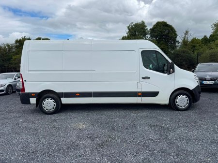 2023 Nissan Interstar - photo 3