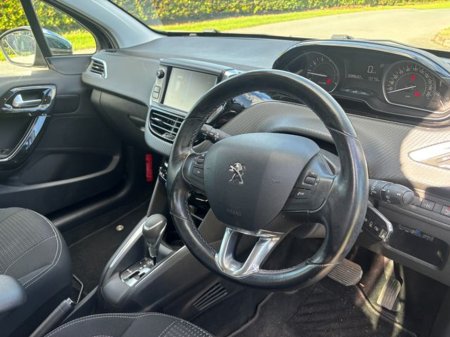 2017 Peugeot 208 - photo 9