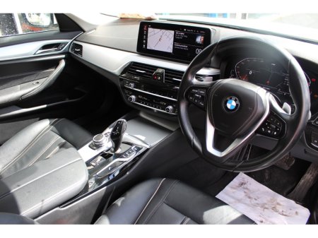 2022 BMW 5-Series - photo 19