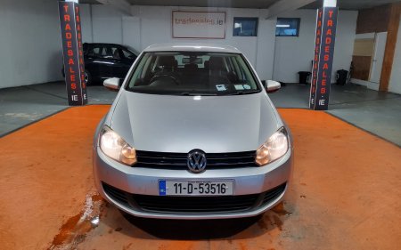 2011 Volkswagen Golf - photo 2