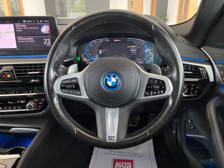 2023 BMW 5-Series - photo 16