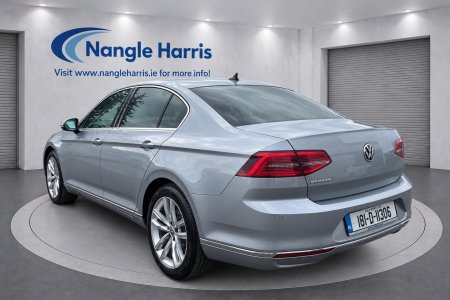 2018 Volkswagen Passat - photo 3