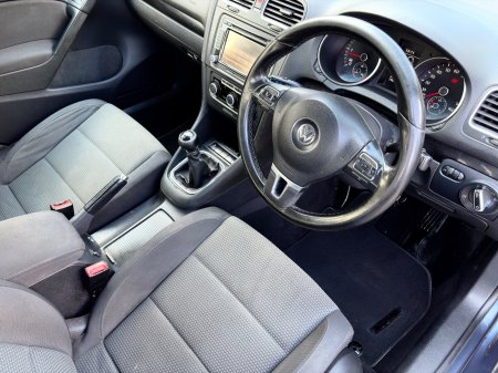 2011 Volkswagen Golf - photo 2
