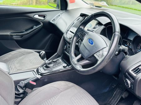 2016 Ford Focus - photo 10