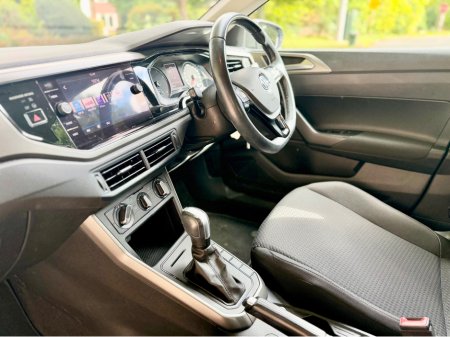 2020 Volkswagen Polo - photo 17