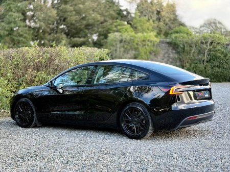 2025 Tesla Model 3 - photo 9
