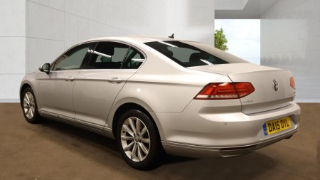 2015 Volkswagen Passat - photo 3
