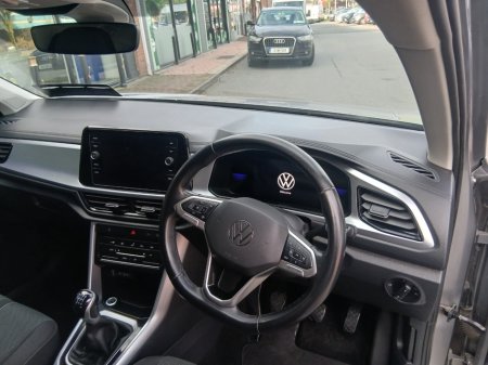 2023 Volkswagen T-Roc - photo 23