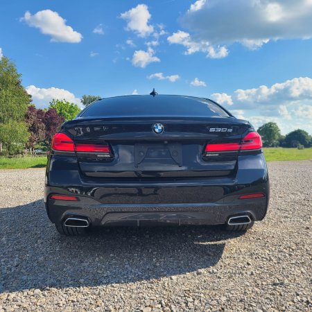 2021 BMW 5-Series - photo 4