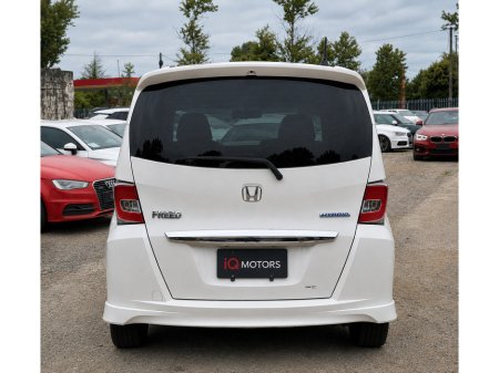 2015 Honda Freed - photo 5