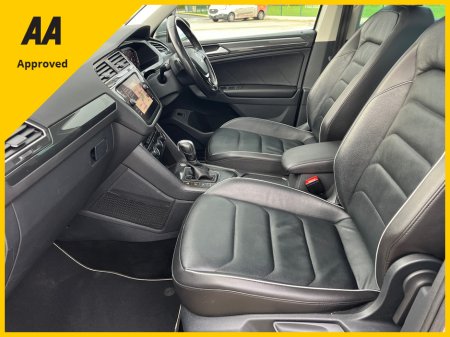 2020 Volkswagen Tiguan - photo 9
