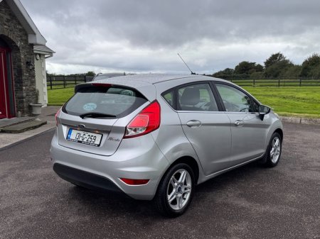 2013 Ford Fiesta - photo 5