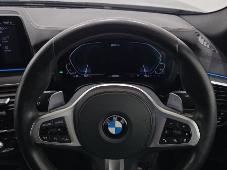2021 BMW 5-Series - photo 9