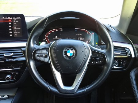 2021 BMW 5-Series - photo 16