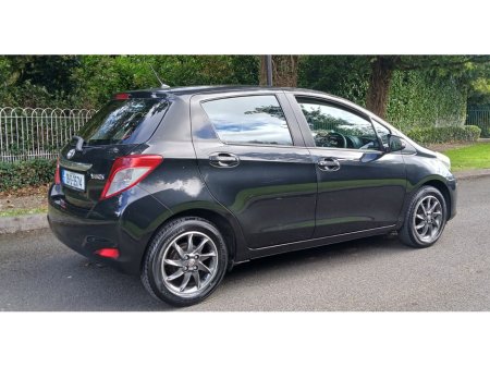 2013 Toyota Yaris - photo 4
