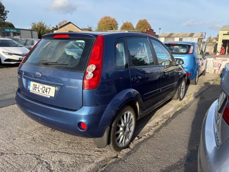 2008 Ford Fiesta - photo 3